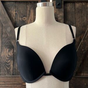 Victorias Secret push up pigeonnant bra Sz-34DD